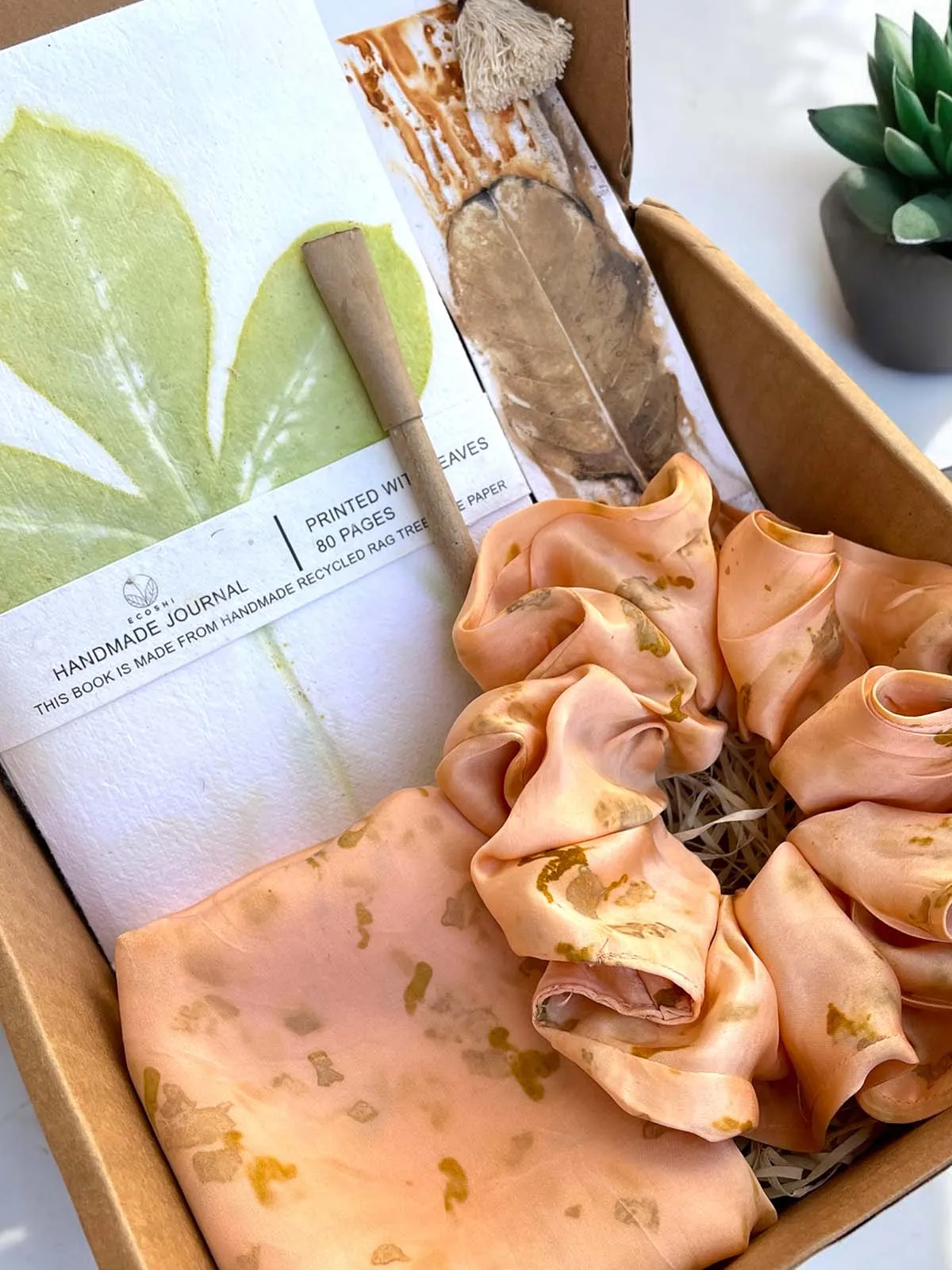 Eco-Friendly Gift Box - Earth & Petal