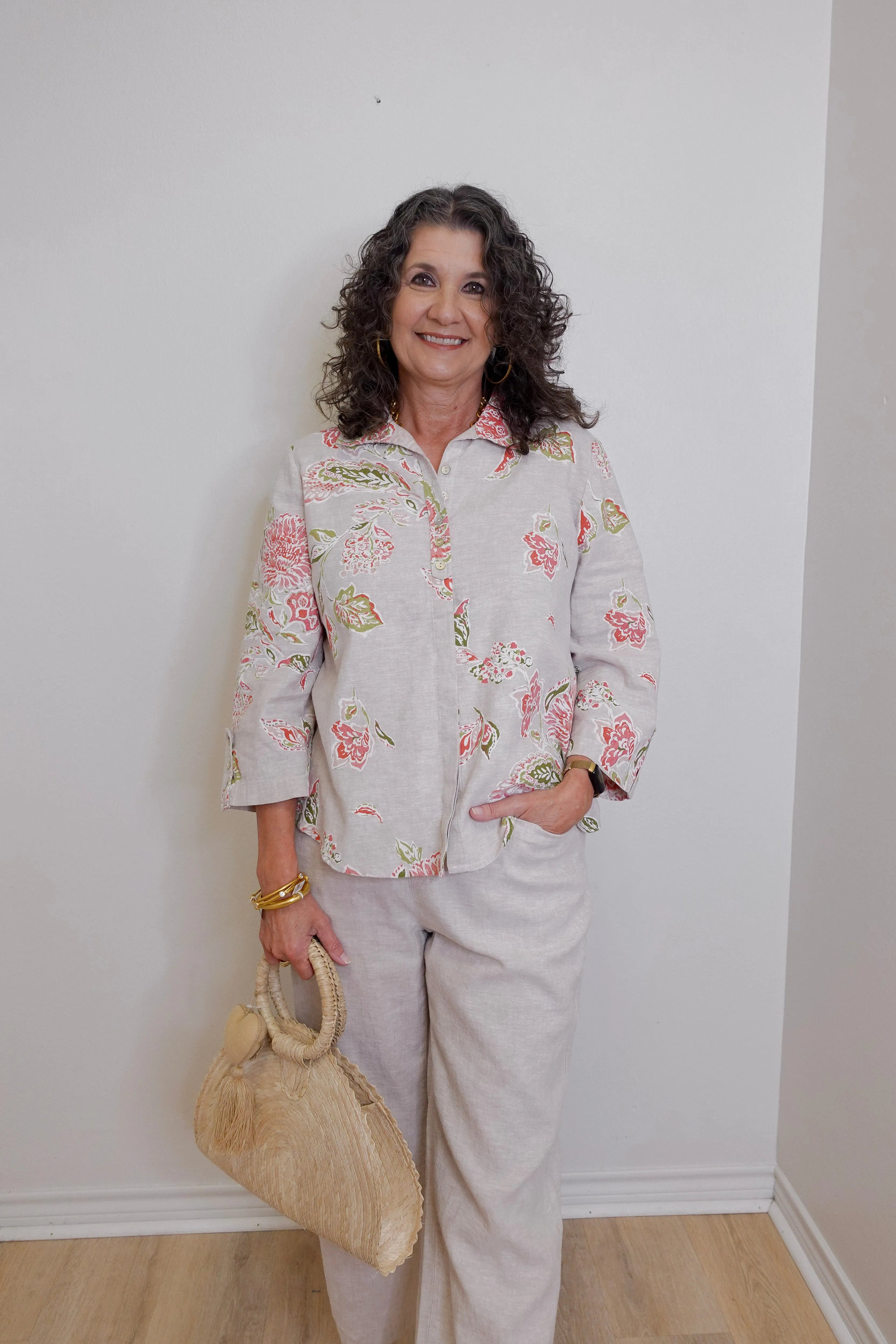 Linen Pleat Button Capri